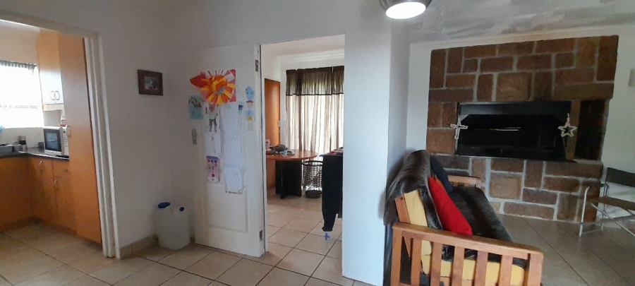 3 Bedroom Property for Sale in Firlands Western Cape